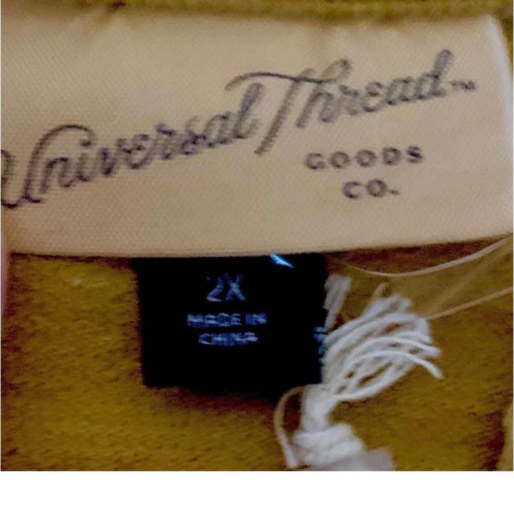 Universal Thread Tan Button-Up Top - Picture 5 of 14